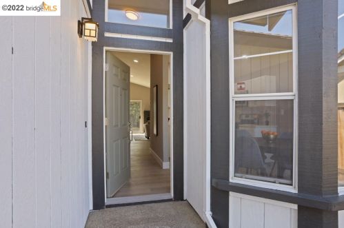 666 Poppy Cir, Vacaville, CA 95687-7202