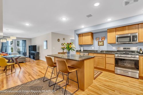 48 First Ave, Atlantic Highlands, NJ 07716-1243