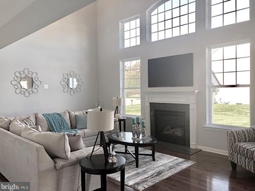 46 Stoneham Rd, Trenton NJ 08638-2746 exterior