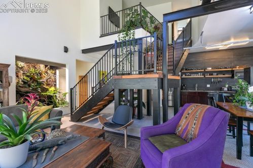 181 Pennsylvania Ave, Twin Rock, CO 80816-8979