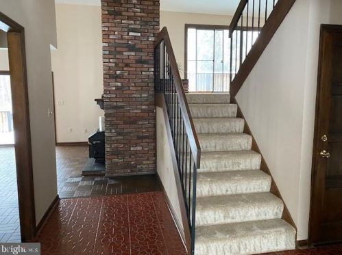 220 Gln Oban Dr, Arnold MD 21012-2110 exterior