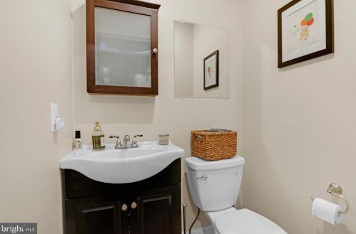 525 Park Blvd, Haddonfield NJ  08033-2938 exterior