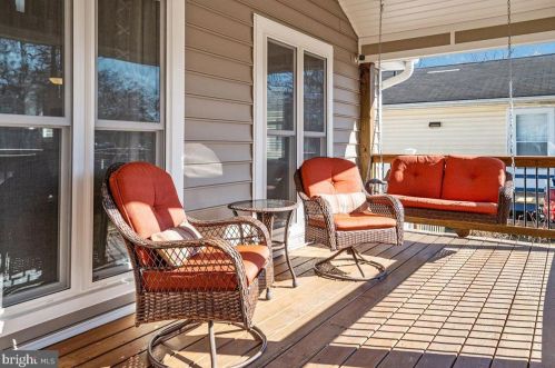 1176 Spruce Ave, Shady Side MD 20764-9562 exterior