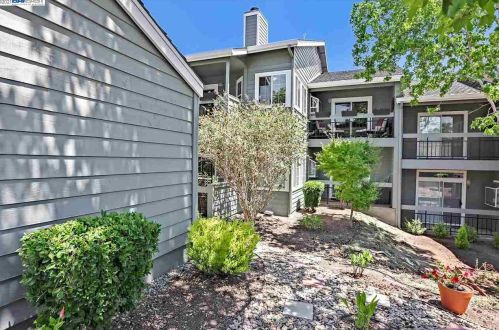 7595 Canyon Meadow Cir, Pleasanton, CA 94588-4716
