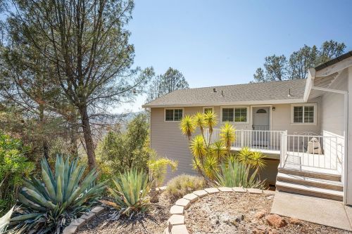 16145 Eagle Rock Rd, Middletown, CA 95467-8175