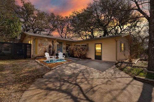 402 Cherry Hill Dr, Austin, TX 78704-7091