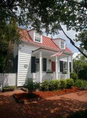 426 Saint Julian St, Savannah, GA 31401-2817