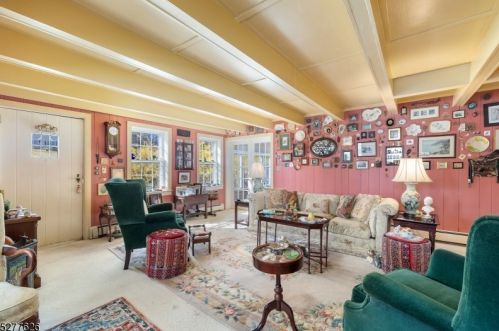 110 Cross Hill Rd, Millington, NJ 07946-1412