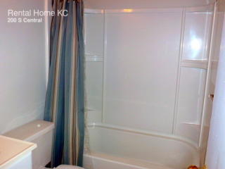 200 Central St, Olathe KS  66061-3609 exterior