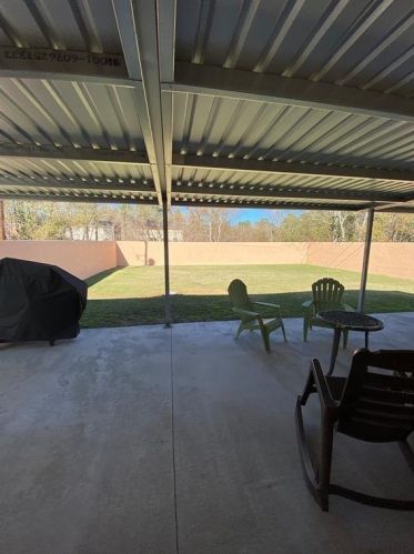 1711 Crest Hill Dr, Conroe TX  77301-4015 exterior