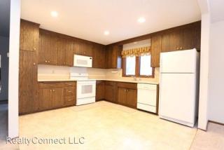 3665 Trenton Ln, Minneapolis MN  55441-2431 exterior