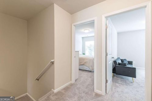 3128 Meadowstone Ln, Atlanta GA  30331-2939 exterior