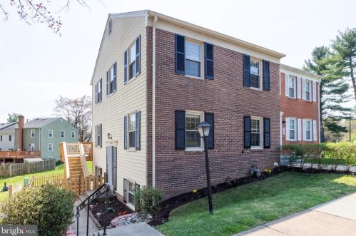 5491 Lighthouse Ln, Springfield, VA 22015-1918
