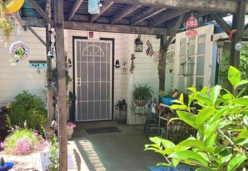 7404 Baldwin St, Valley Springs, CA 95252-9177