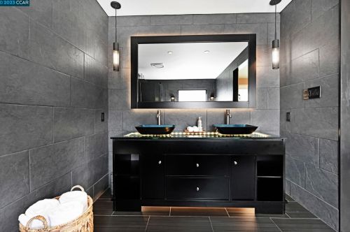 4163 Pickwick Dr, Concord CA  94521-2735 exterior