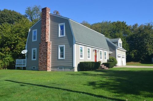 2 Kathleen Dr, Warren, RI 02885-1847