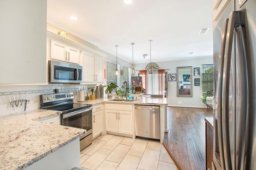 2104 Cologne Dr, Carrollton TX 75007-2336 exterior