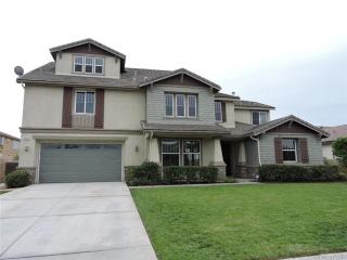 19519 Estancia Dr, Riverside, CA 92508-6813