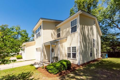109 Grand Oaks Dr, Ladson, SC 29456-5004