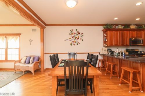 307 Schmidt Dr, Pingree Grove IL  60140-8273 exterior