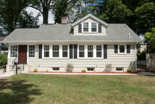 353 Linwood Ave, Ridgewood, NJ 07450-3418