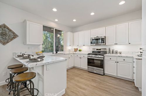32474 Vail Creek Dr, Temecula, CA 92592-1831