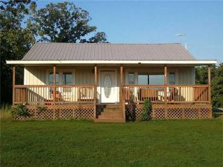 472503 1090 Rd, Muldrow, OK 74948-7181