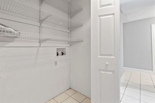 1214 High Vly Dr, Garland TX 75041-2050 exterior