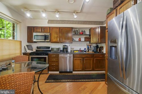 1011 Hartley Ct, Erial, NJ 08081-1109