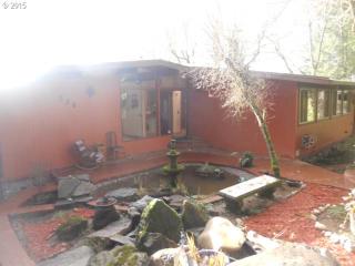 220 Arch Ave, Sutherlin, OR 97479-9514