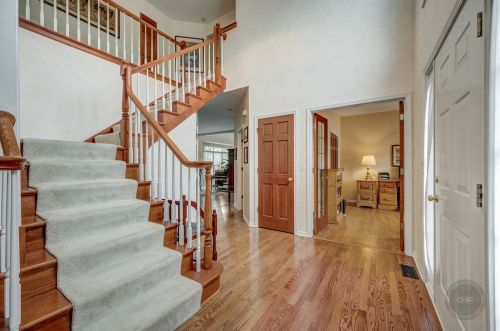 2623 Nottingham Ct, Naperville, IL 60565-5389
