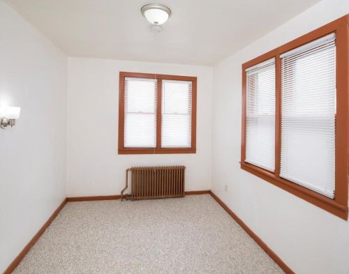 694 Desoto St, Saint Paul MN  55130-4215 exterior