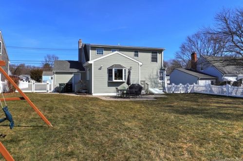 320 Anderson Ave, Milford, CT 06460-7004