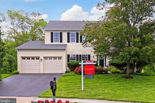 510 Sherry Ann Ct, Leesburg, VA 20175-8995
