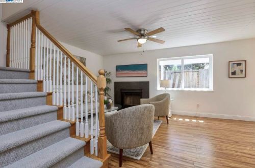 2247 Delucchi Dr, Pleasanton, CA 94588-8315