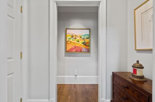 4569 Brookhaven Dr, Atlanta GA  30319-2676 exterior