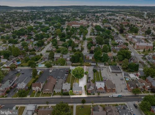 515 Carlisle St, Hanover PA 17331-2406 exterior