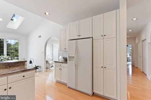 2108 Tall Oaks Ln, York PA 17403-5903 exterior