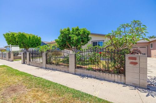 2126 Standard Ave, Santa Ana, CA 92707-3035