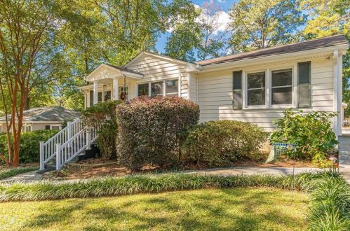 1714 Belle Isle Cir, Atlanta, GA 30329-2528