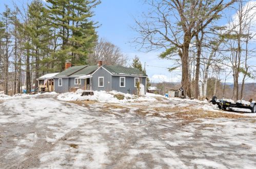 52 Cass Mill Rd, Hill, NH 03243-3322