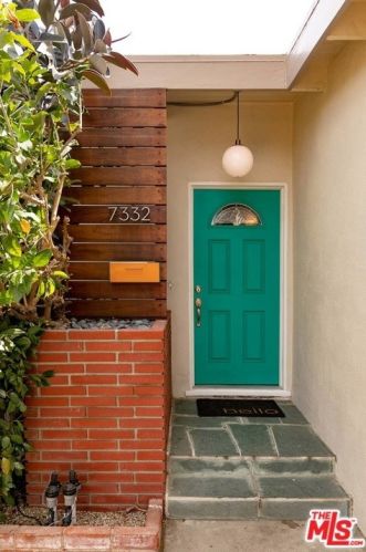 7332 Leescott Ave, Van Nuys, CA 91406-2624