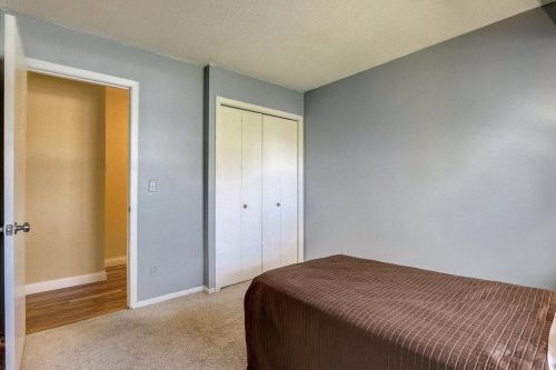 1681 Hickory Hill Dr, Saint Paul MN  55122-2527 exterior