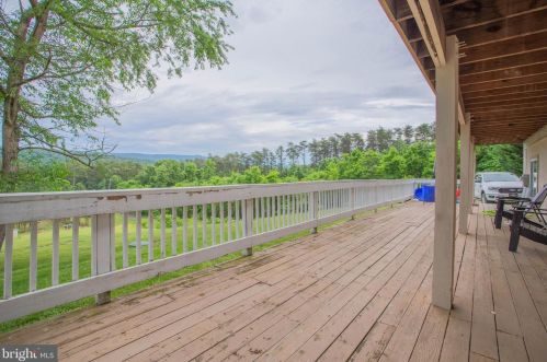 116 Solomons Ct, Hedgesville WV  25427-3723 exterior