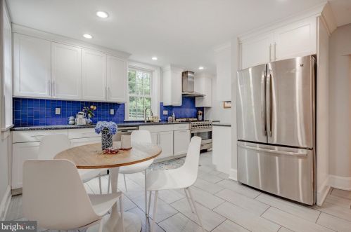 420 Allens Ln, Philadelphia PA 19119-3310 exterior