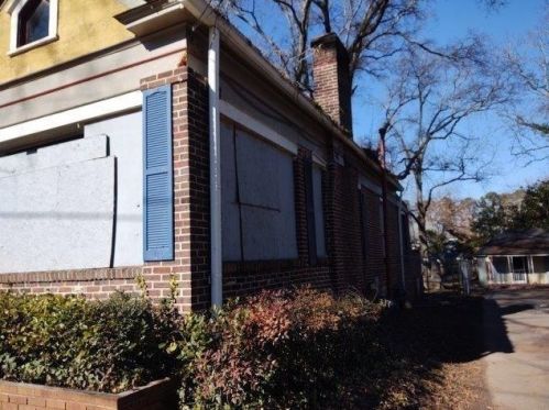 1369 Bryan Ave, Atlanta, GA 30344-2607
