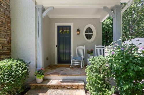 1081 Country Ln, Atlanta, GA 30324-4500