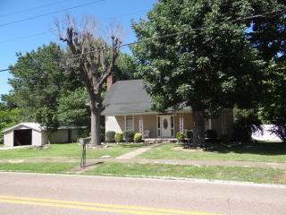 5825 Main St, Trezevant, TN 38258-2519