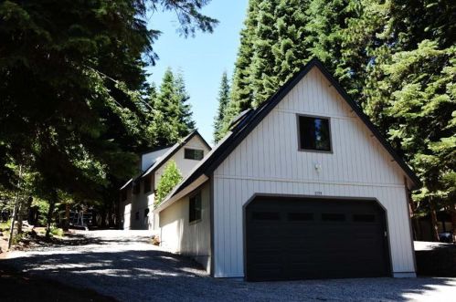 1159 Lake Ridge Rd, Peninsula Village, CA 96137-9533