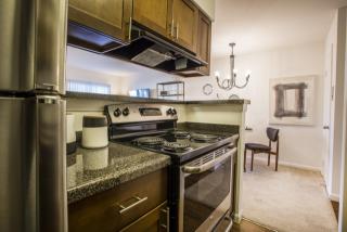 2134 Goebbert Rd, Arlington Hts IL  60005-4107 exterior